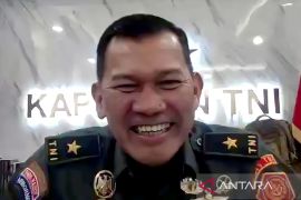 Kapuspen: KKB sebarkan hoaks anggota TNI jadi pendulang emas