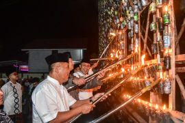 Wakil Bupati Bengkalis buka festival lampu clok di Desa Senggoro