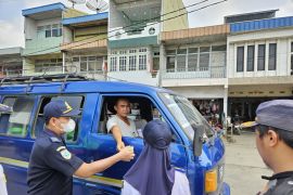 Tim gabungan Pemkot Singkawang cek angkutan umum jelang lebaran