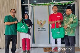 Baznas Papua Barat salurkan 500 Paket Ramadhan Bahagia