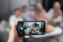 Tips foto momen lebaran dengan kamera ponsel agar hasil bisa maksimal