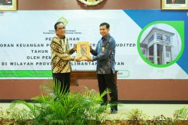 Bupati HSU serahkan LKPD Unaudited Tahun Anggaran 2024