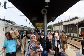 KAI Cirebon layani 87 ribu penumpang periode H-10 hingga H-4 Lebaran