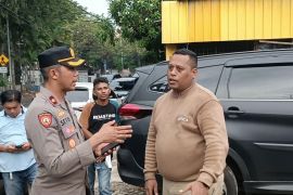 Seorang warga luka berat karena jadi korban pengeroyokan di Kelapa Gading