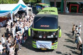 PTPN PalmCo berangkatkan 1.020 pemudik gratis