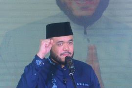 Respon cuaca buruk, Wako Fadly Amran segera siagakan TRC kebencanaan