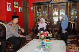 Kapolri kunjungi keluarga AKP (Anumerta) Lusiyanto sampaikan dukacita mendalam