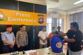 Satnarkoba Polres Singkawang musnahkan barang bukti sabu