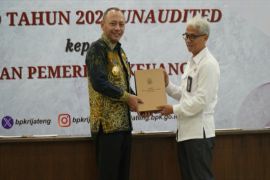 Wali Kota Tegal serahkan laporan keuangan 2024 ke BPK