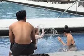 Viral di TikTok: Momen menggemaskan Arhan dan Zize main air dengan Kamari!