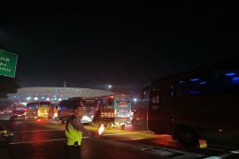 Lalu lintas di Tol Tangerang menuju Merak mulai padat