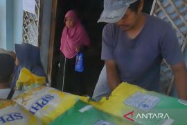 Bulog  gelontor 70 ton beras untuk Gerakan Pangan Murah di Temanggung
