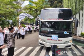 Menteri Dody  lepas 473 peserta Mudik Gratis Kementerian PU