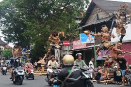 Polresta Denpasar turunkan ratusan personel kawal pawai ogoh-ogoh