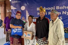 BRI Peduli bagikan 1.000 paket sembako Hari Raya Nyepi di Tabanan-Bali