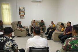 Tingkatkan sinergisitas TNI-Polri, Kapolres Bangka Selatan kunjungi Kodim 0432