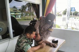 Dokkes Polres Lingga pastikan kesehatan personel pengamanan Idul Fitri