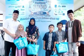 IKA ITS Jatim bagikan 1.000 bingkisan bagi anak yatim dan dhuafa