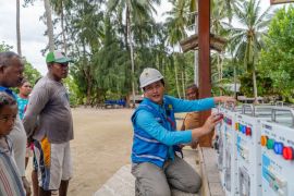 Bringing green electricity to Papua, empowering economic growth