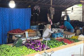 Harga cabai di HST tembus Rp180 ribu per kilogram jelang Idul Fitri