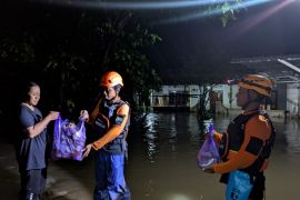 DMC Dompet Dhuafa ikut evakuasi korban dan salurkan bantuan banjir di Bantul