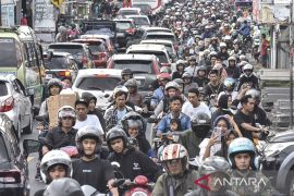 Arus mudik H-2 berlakukan sistem satu arah di Jalur Selatan
