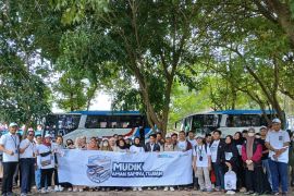 Idul Fitri makin berkesan, PT Timah dan Kementerian BUMN antarkan ratusan pemudik ke kampung halaman