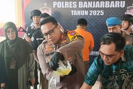 Polhukam kemarin dari PSU Banjarbaru hingga minyak goreng palsu