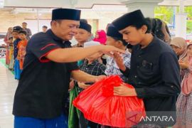 Pemkab Pamekasan gandeng komunitas masyarakat gelar bakti sosial