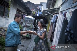 Penyaluran zakat fitrah di Tangerang