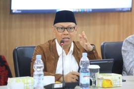 Senator Nawardi ingatkan waspada transaksi keuangan saat Idul Fitri