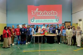Menikmati keseruan dan kerenyahan Kokola Pouch Festive Series