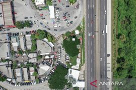 Arus kendaraan di Tol Jakarta-Cikampek hingga Cipali lancar pada H-1