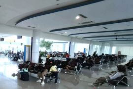 Penerbangan Batik Air di Gorontalo tertunda akibat pesawat rusak