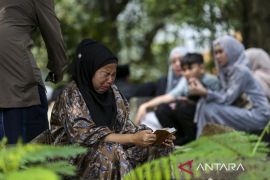 Tradisi ziarah kubur saat Idul Fitri