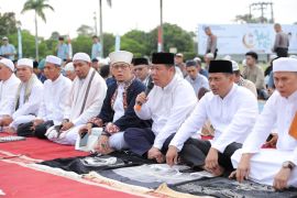 Khatib: Idul Fitri momentum perkuat persaudaraan