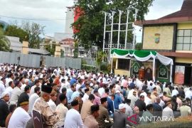 Khotib: Jadikan Idul Fitri  dengan renungan suci atas kebesaran Allah