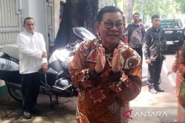 Pramono Anung dan Bang Doel sambangi rumah Megawati saat Idul Fitri