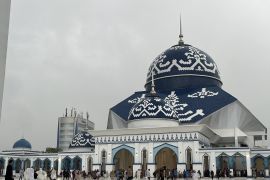 Shalat Id di Batam dialihkan ke Masjid Agung Raja Hamidah