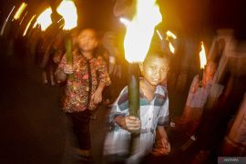 Pawai obor sambut Idul Fitri di Nganjuk