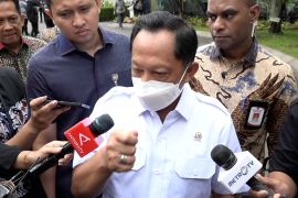 Tito Karnavian: Retret kepala daerah amankan APBD Rp1.300 triliun