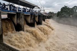 Bendung Katulampa Siaga 3, pemantauan terganggu akibat CCTV rusak