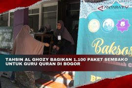 Tahsin Al Ghozy bagikan 1.100 paket sembako untuk guru Quran di Bogor