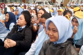 Pemerintah pastikan buruh Sritex segara dipekerjakan kembali