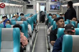 KAI sebut kebijakan WFA berhasil ajak pemudik berangkat lebih awal