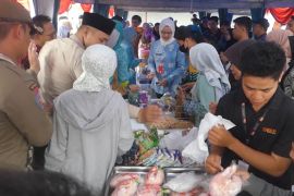 Warga Banjarbaru padati pasar murah bersubsidi Pemprov Kalsel