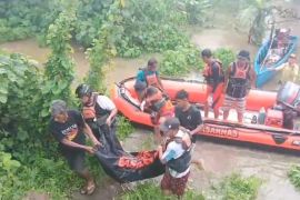 Terseret arus banjir, jasad warga Halmahera Utara ditemukan tim SAR