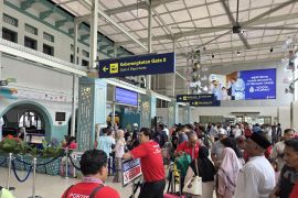 Stasiun Pasar Senen masih ramai pemudik