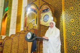 Khofifah ingatkan kewaspadaan wisatawan saat libur Lebaran