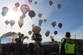 Kapolres Wonosobo cek dan pantau Festival Balon Culture di Desa Candiyasan